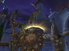 Tirion és a hősök szobrai